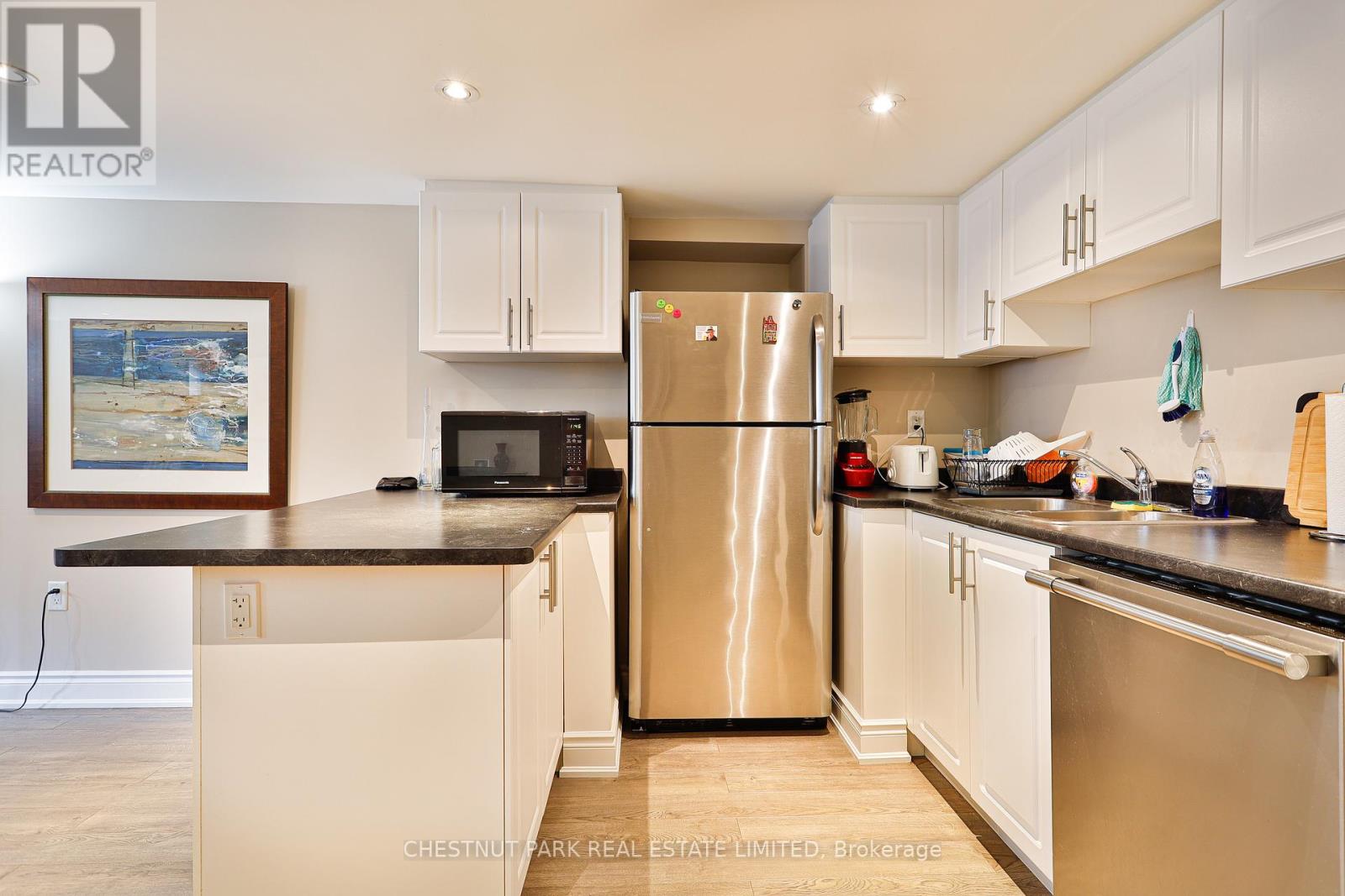 Lower Front - 515 Spadina Road, Toronto, Ontario  M5P 2W6 - Photo 8 - C13017808