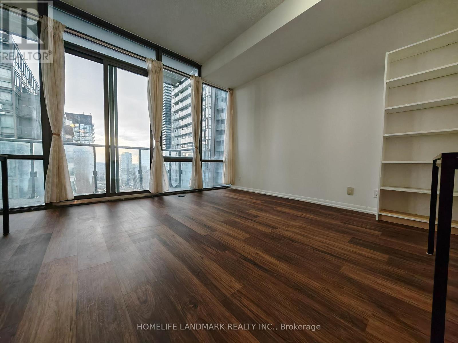 3006 - 832 Bay Street, Toronto, Ontario  M5S 1Z6 - Photo 3 - C13017816