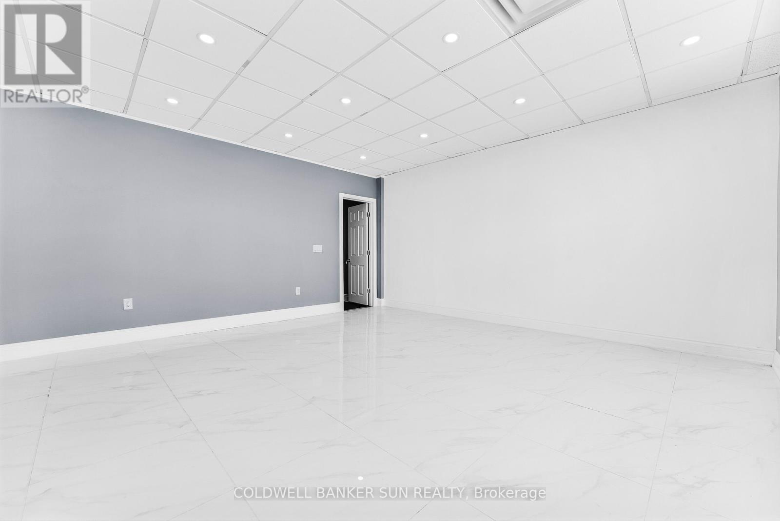 290 Dundas Street, Woodstock, Ontario  N4S 1B2 - Photo 7 - X12864616