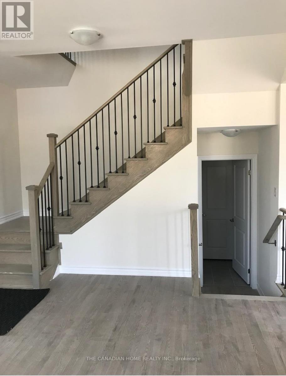 39 Eberhardt Drive, Wasaga Beach, Ontario  L9Z 0K5 - Photo 4 - S13017818