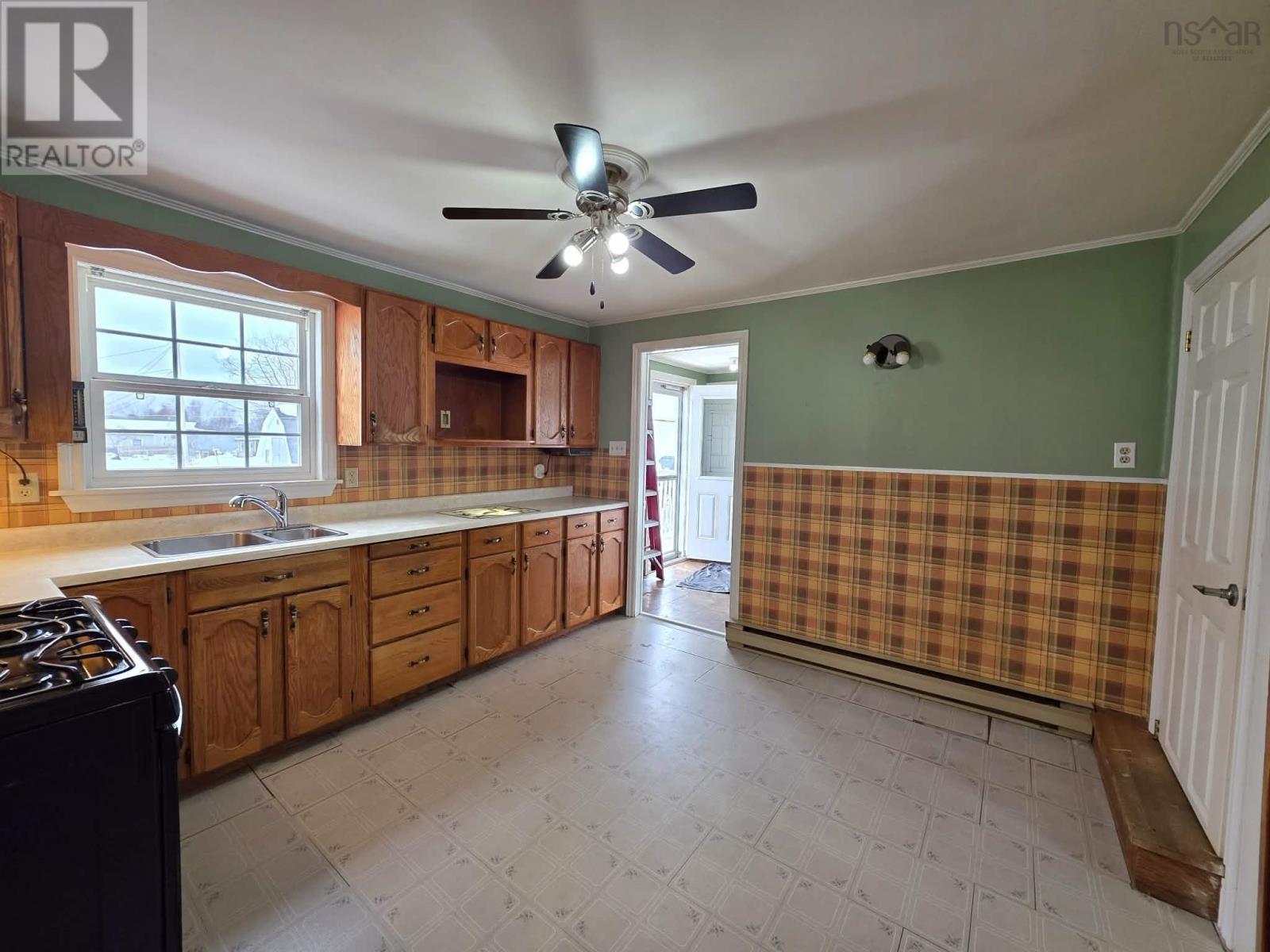 68 Hillcrest Avenue, Bible Hill, Nova Scotia  B2N 4L3 - Photo 10 - 202603245