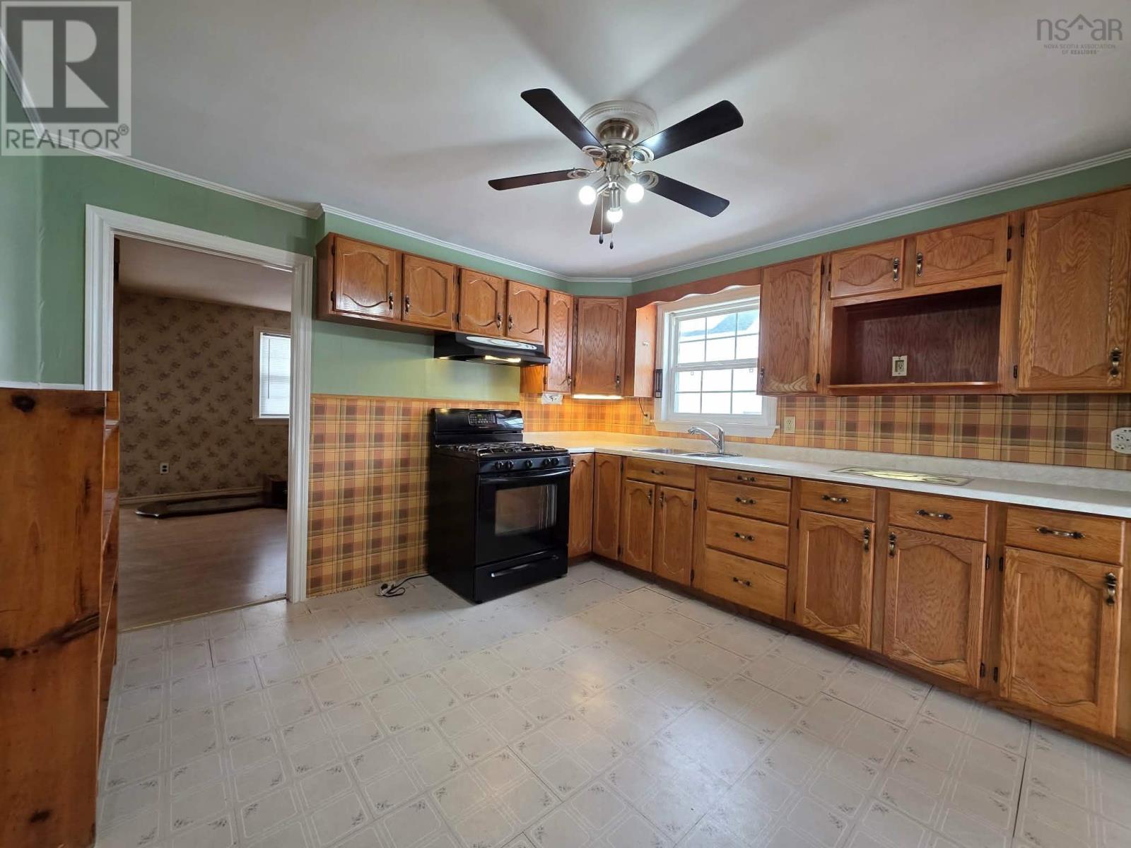 68 Hillcrest Avenue, Bible Hill, Nova Scotia  B2N 4L3 - Photo 8 - 202603245