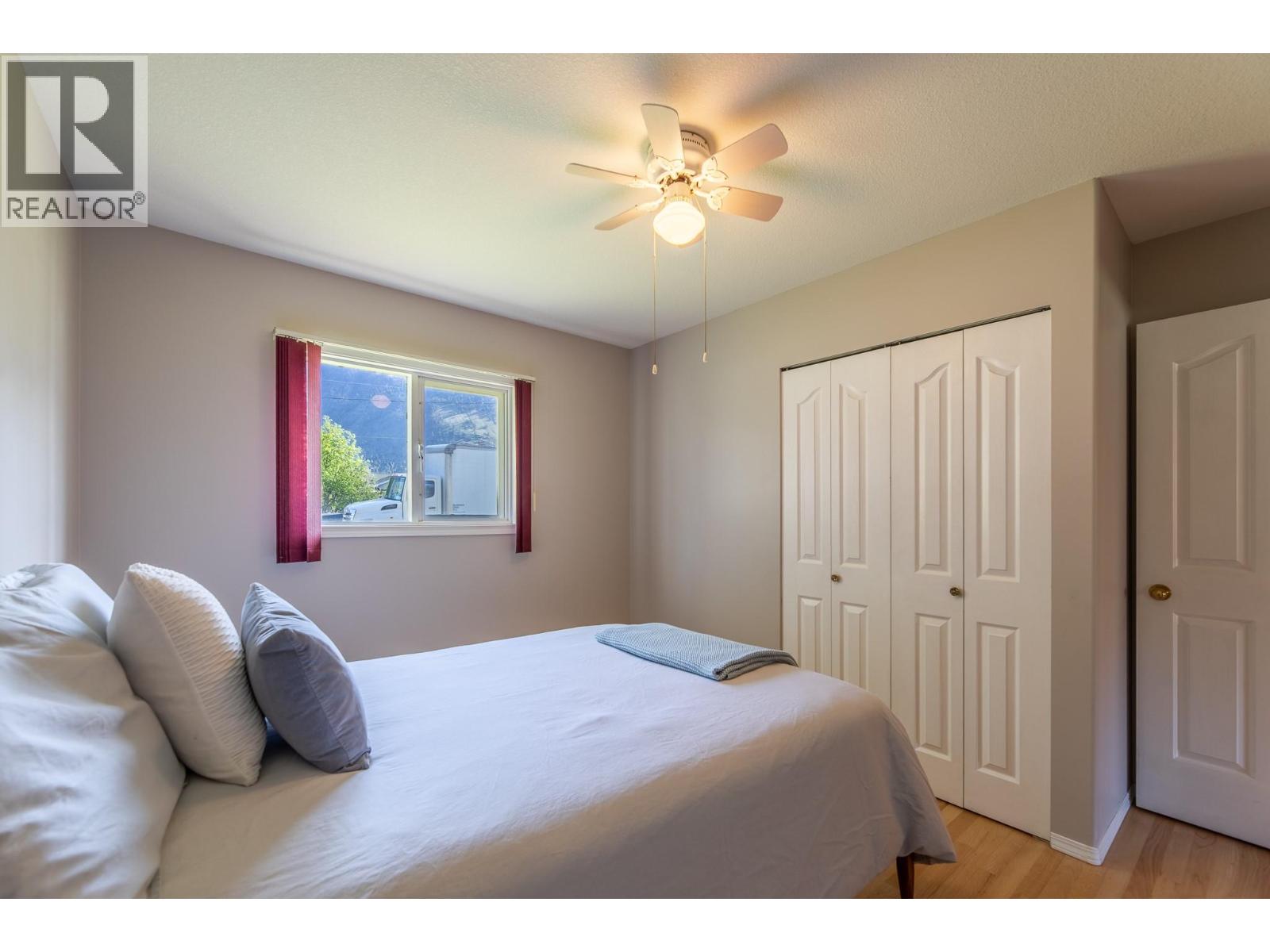 510 6th Avenue, Keremeos, British Columbia  V0X 1N3 - Photo 18 - 10382969