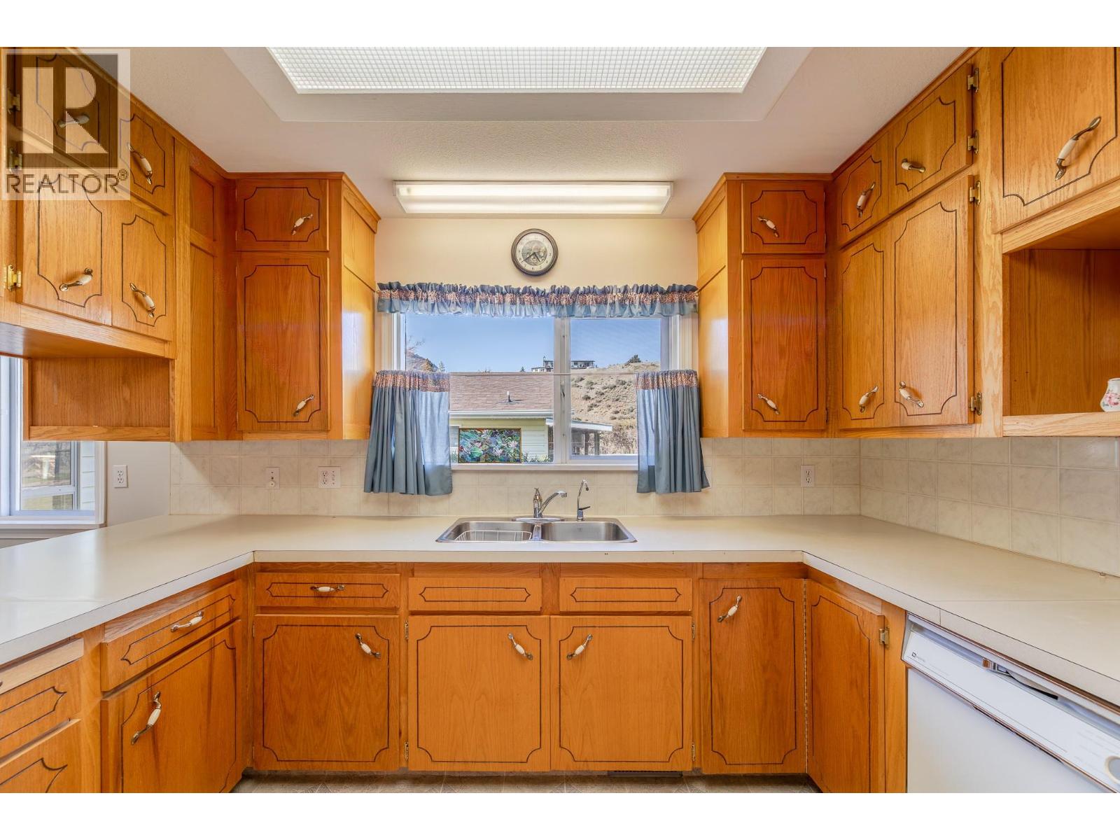 510 6th Avenue, Keremeos, British Columbia  V0X 1N3 - Photo 21 - 10382969