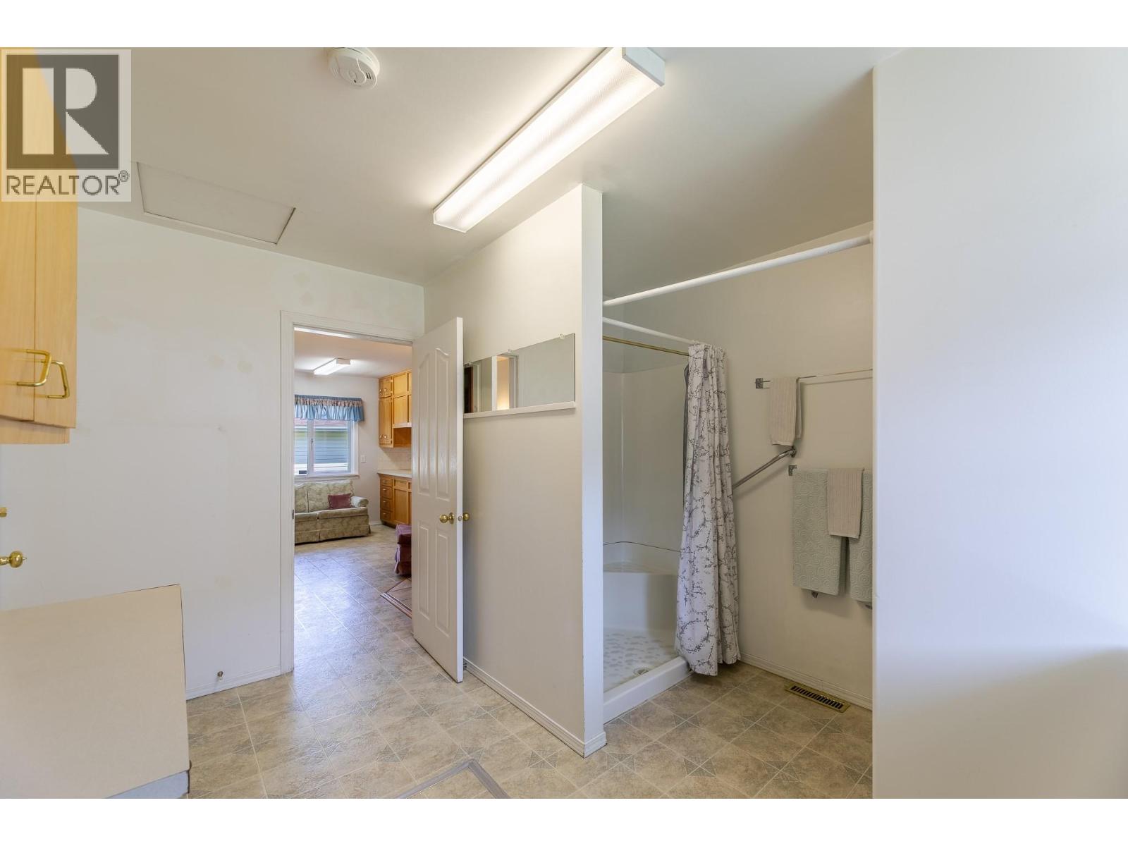 510 6th Avenue, Keremeos, British Columbia  V0X 1N3 - Photo 30 - 10382969