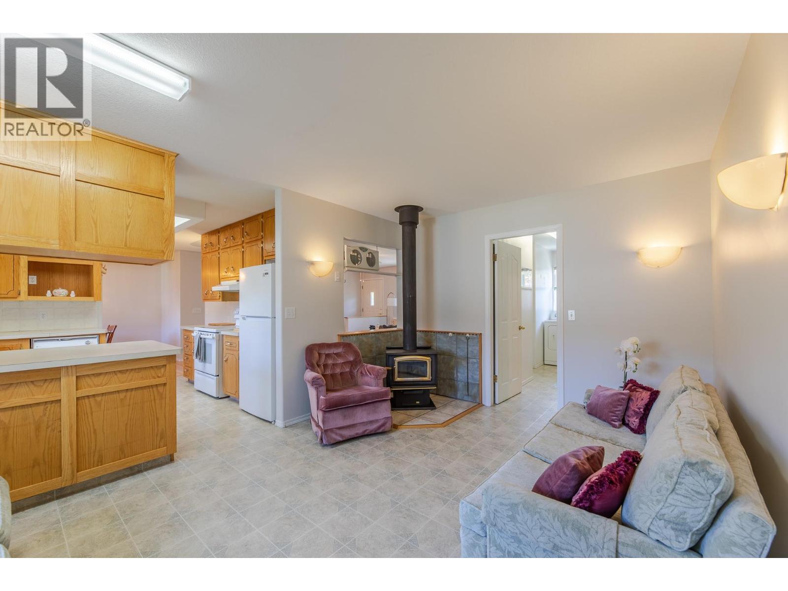 510 6th Avenue, Keremeos, British Columbia  V0X 1N3 - Photo 27 - 10382969