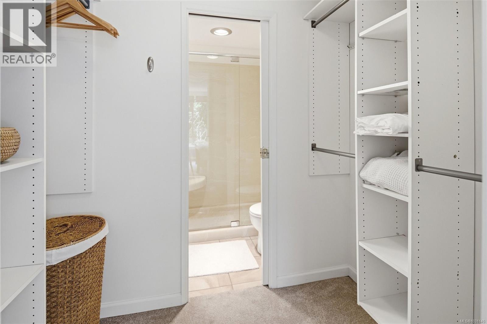 102 325 Maitland St, Victoria, British Columbia  V9A 7E9 - Photo 17 - 1031145