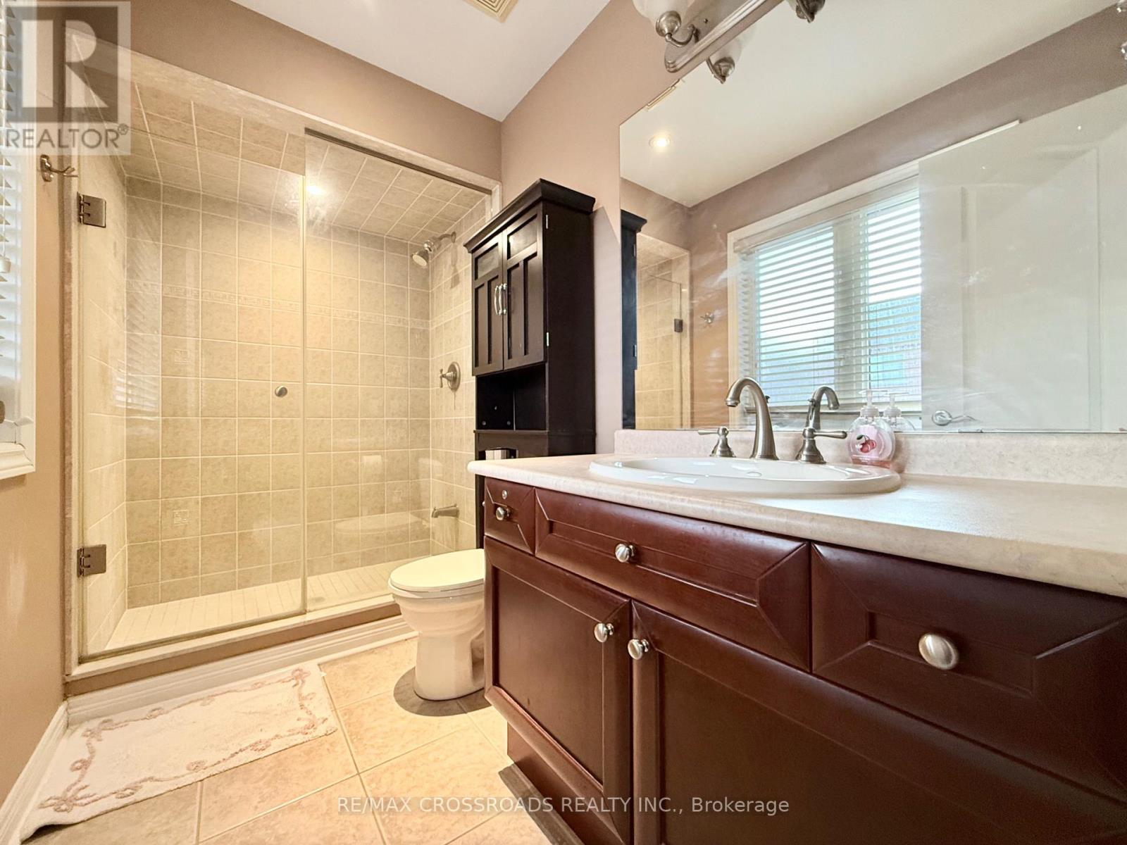 158 Gail Parks Crescent, Newmarket, Ontario  L3X 3C1 - Photo 12 - N13017798