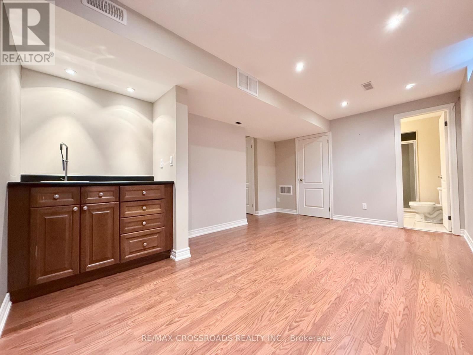 158 Gail Parks Crescent, Newmarket, Ontario  L3X 3C1 - Photo 22 - N13017798