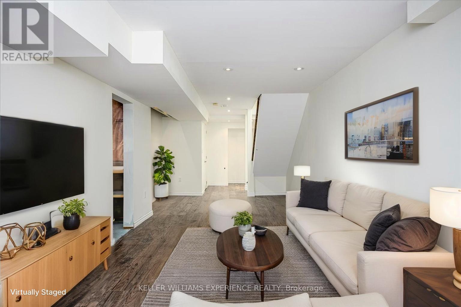 70 Weymouth Road, Barrie, Ontario  L4M 6R7 - Photo 36 - S12850118