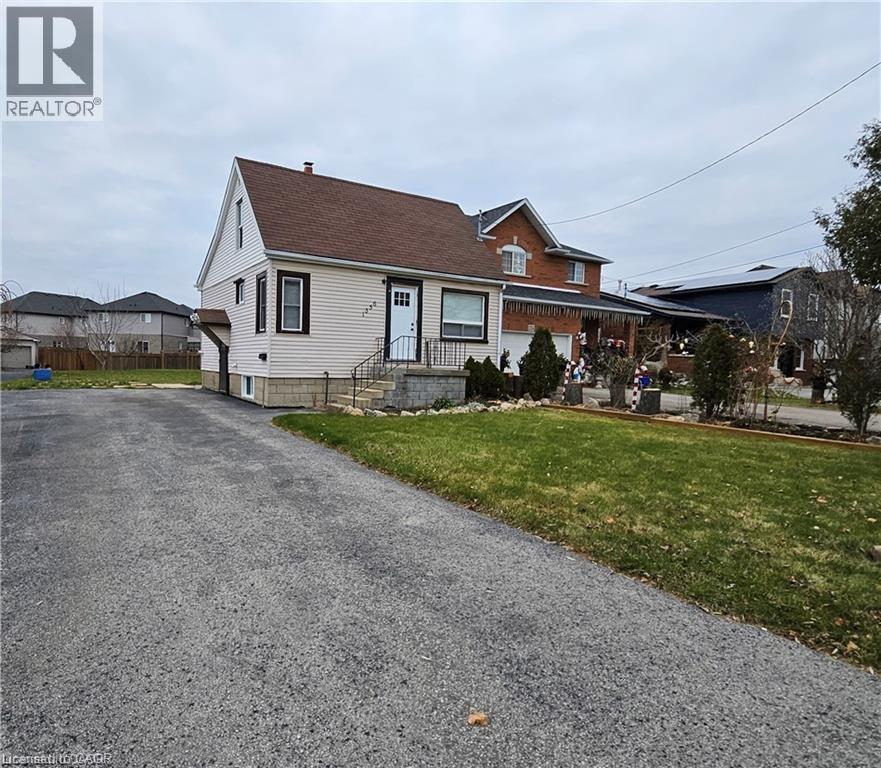 1356 UPPER WELLINGTON Street, Hamilton, Ontario