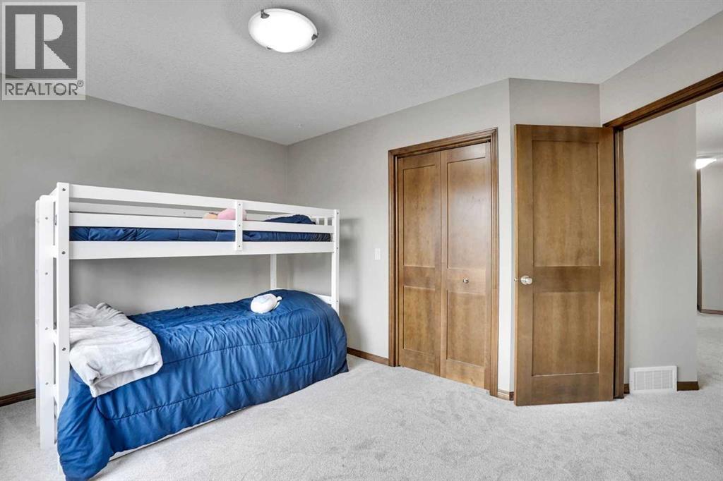 300 Coopers Hill Sw, Airdrie, Alberta  T4B 0S1 - Photo 22 - A2295022