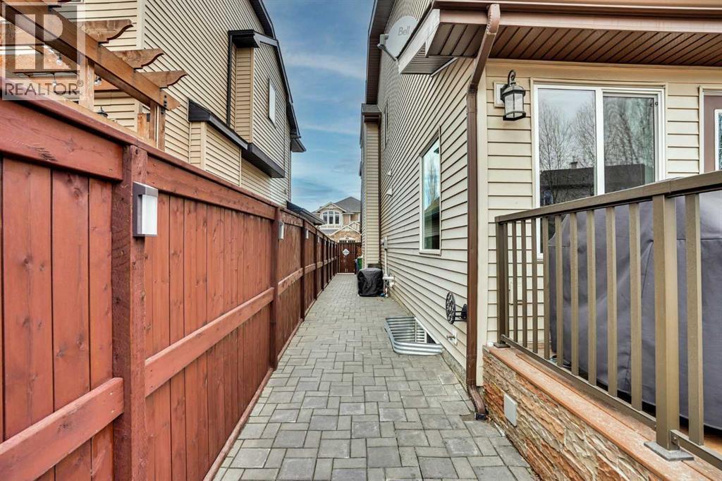 300 Coopers Hill Sw, Airdrie, Alberta  T4B 0S1 - Photo 41 - A2295022