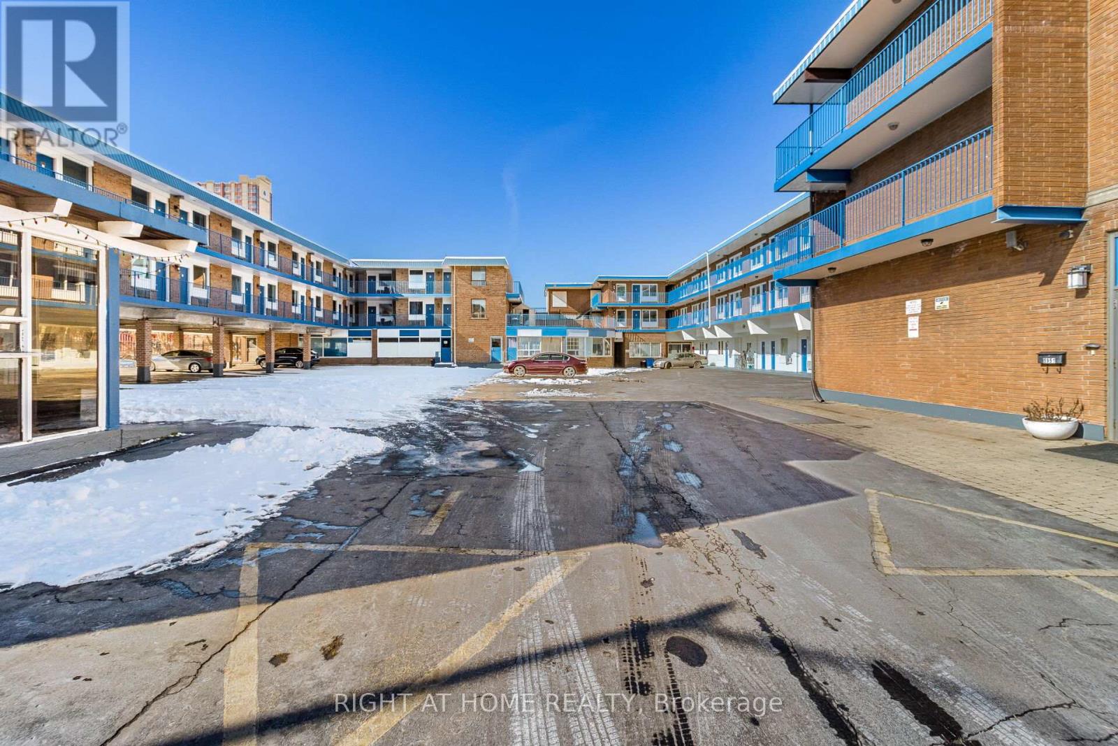 5951 Clark Avenue, Niagara Falls, Ontario  L2G 3W3 - Photo 16 - X13002960