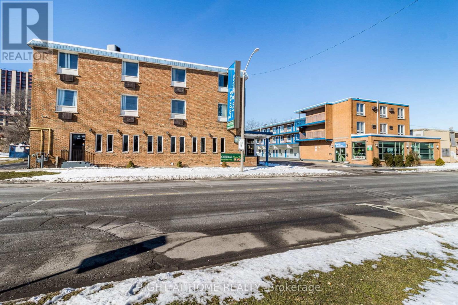 5951 Clark Avenue, Niagara Falls, Ontario  L2G 3W3 - Photo 21 - X13002960