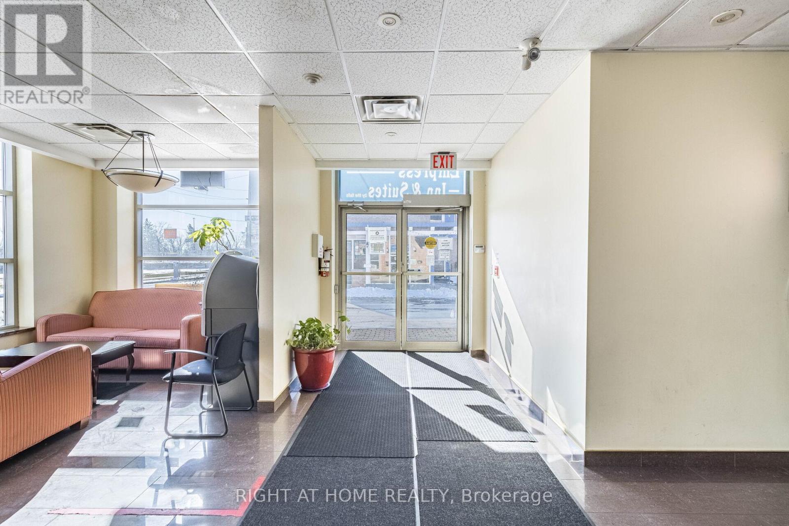 5951 Clark Avenue, Niagara Falls, Ontario  L2G 3W3 - Photo 27 - X13002960