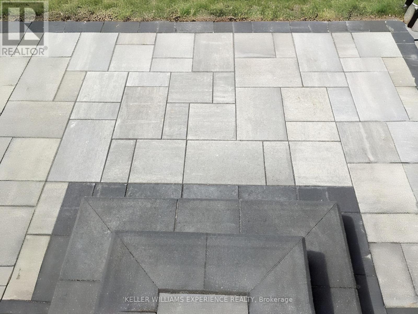 70 Weymouth Road, Barrie, Ontario  L4M 6R7 - Photo 8 - S12850118