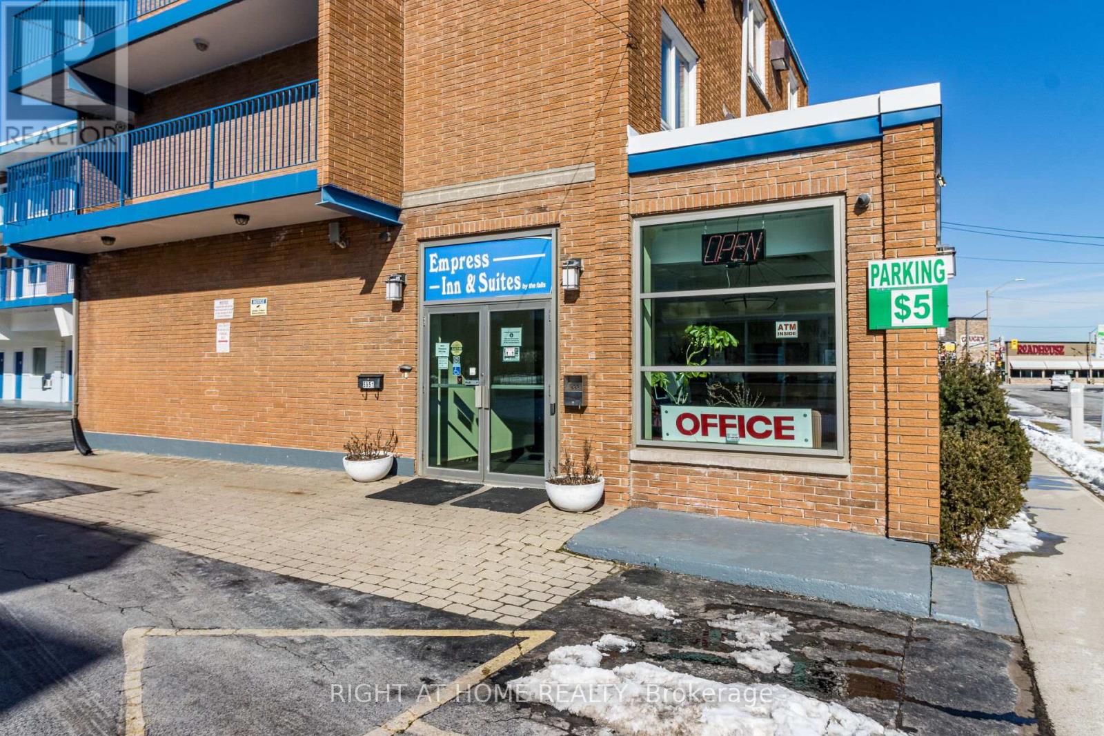 5951 Clark Avenue, Niagara Falls, Ontario  L2G 3W3 - Photo 28 - X13002960