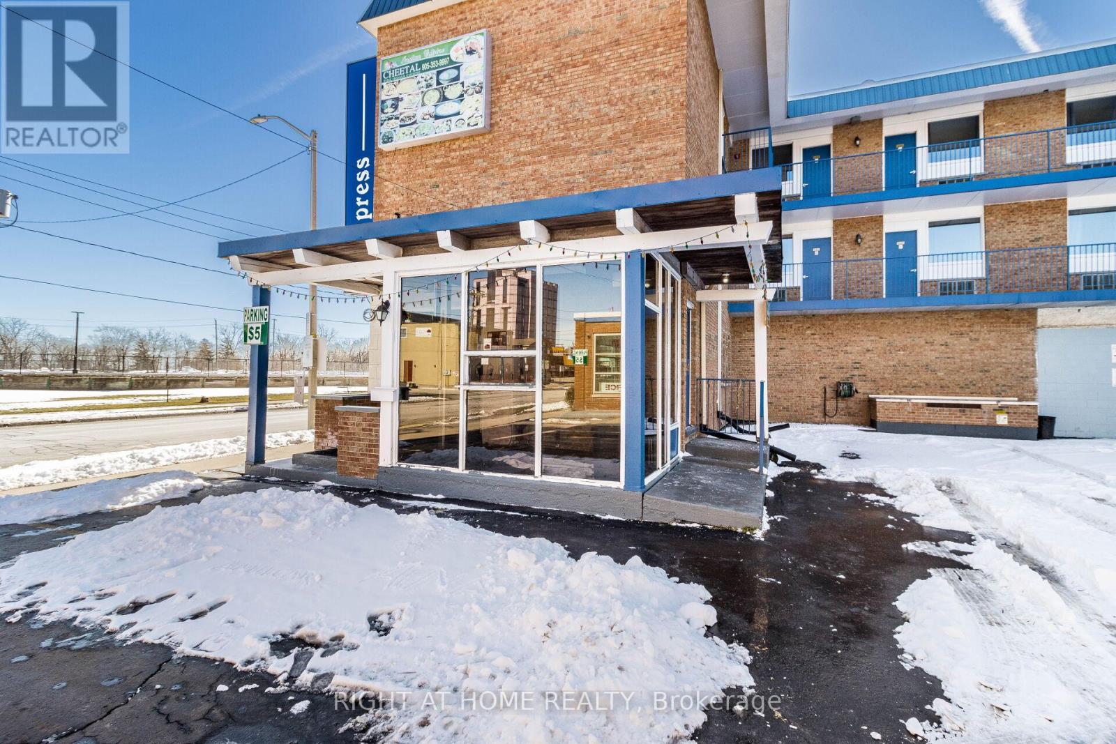 5951 Clark Avenue, Niagara Falls, Ontario  L2G 3W3 - Photo 35 - X13002960