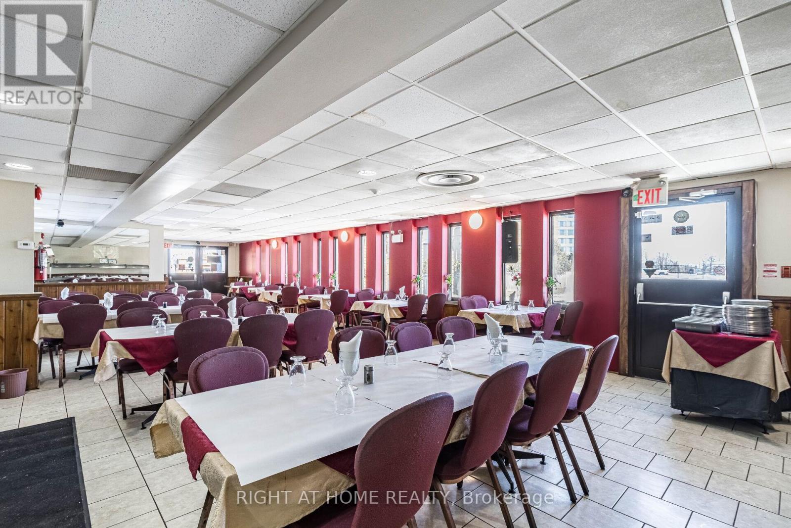 5951 Clark Avenue, Niagara Falls, Ontario  L2G 3W3 - Photo 38 - X13002960