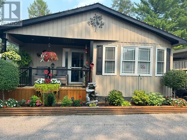 142 - 22790 Amiens Road, Middlesex Centre, Ontario  N0L 1R0 - Photo 2 - X13016518