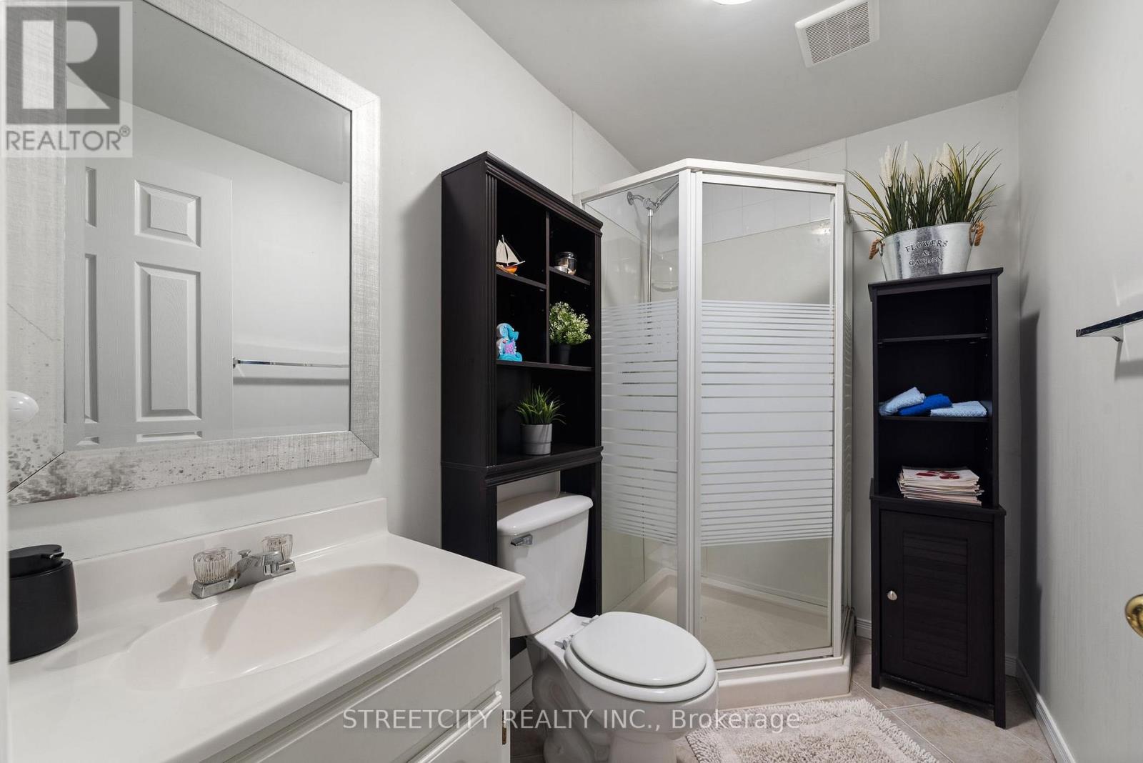 8 Shipley Avenue, Clarington, Ontario  L1B 1M6 - Photo 33 - E13017832