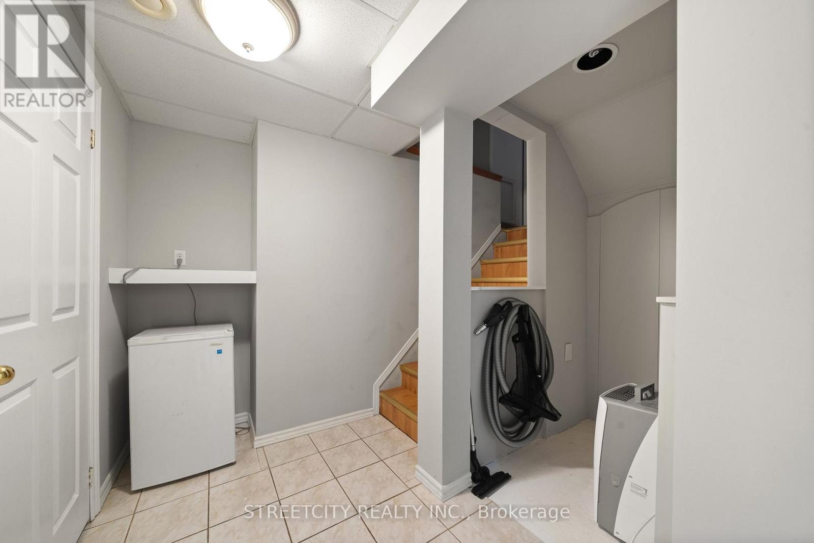 8 Shipley Avenue, Clarington, Ontario  L1B 1M6 - Photo 38 - E13017832