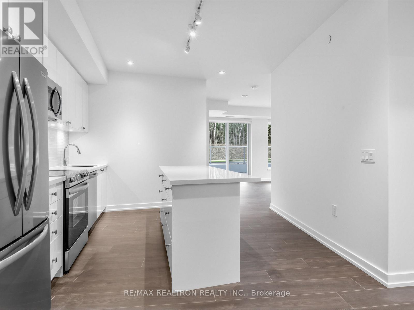 101 - 333 Sunseeker Avenue, Innisfil, Ontario  L9S 0R6 - Photo 12 - N12641842