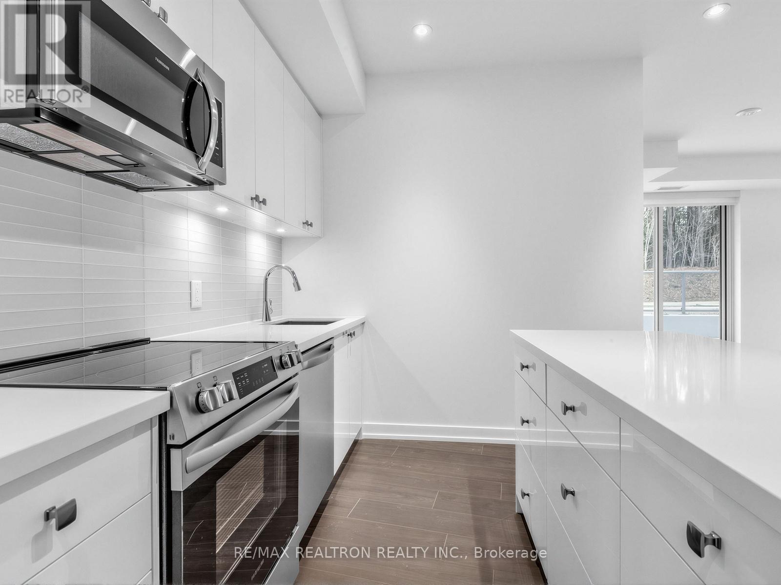 101 - 333 Sunseeker Avenue, Innisfil, Ontario  L9S 0R6 - Photo 19 - N12641842