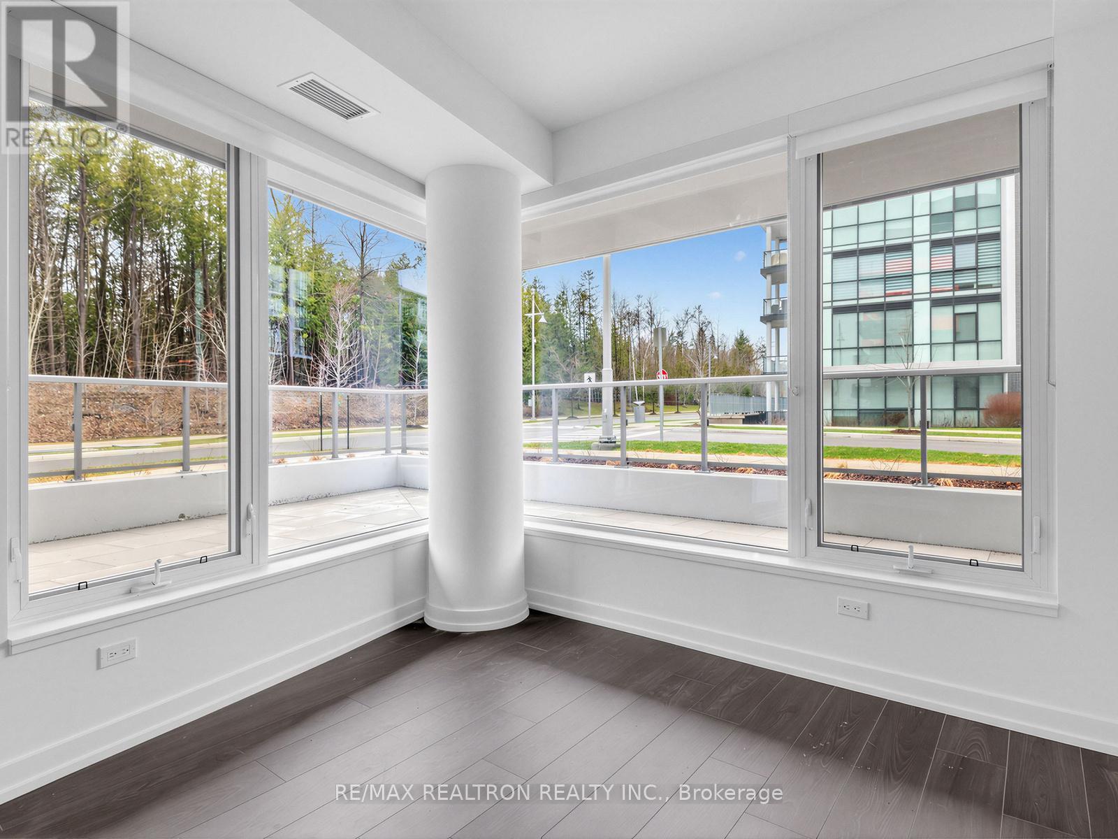 101 - 333 Sunseeker Avenue, Innisfil, Ontario  L9S 0R6 - Photo 3 - N12641842