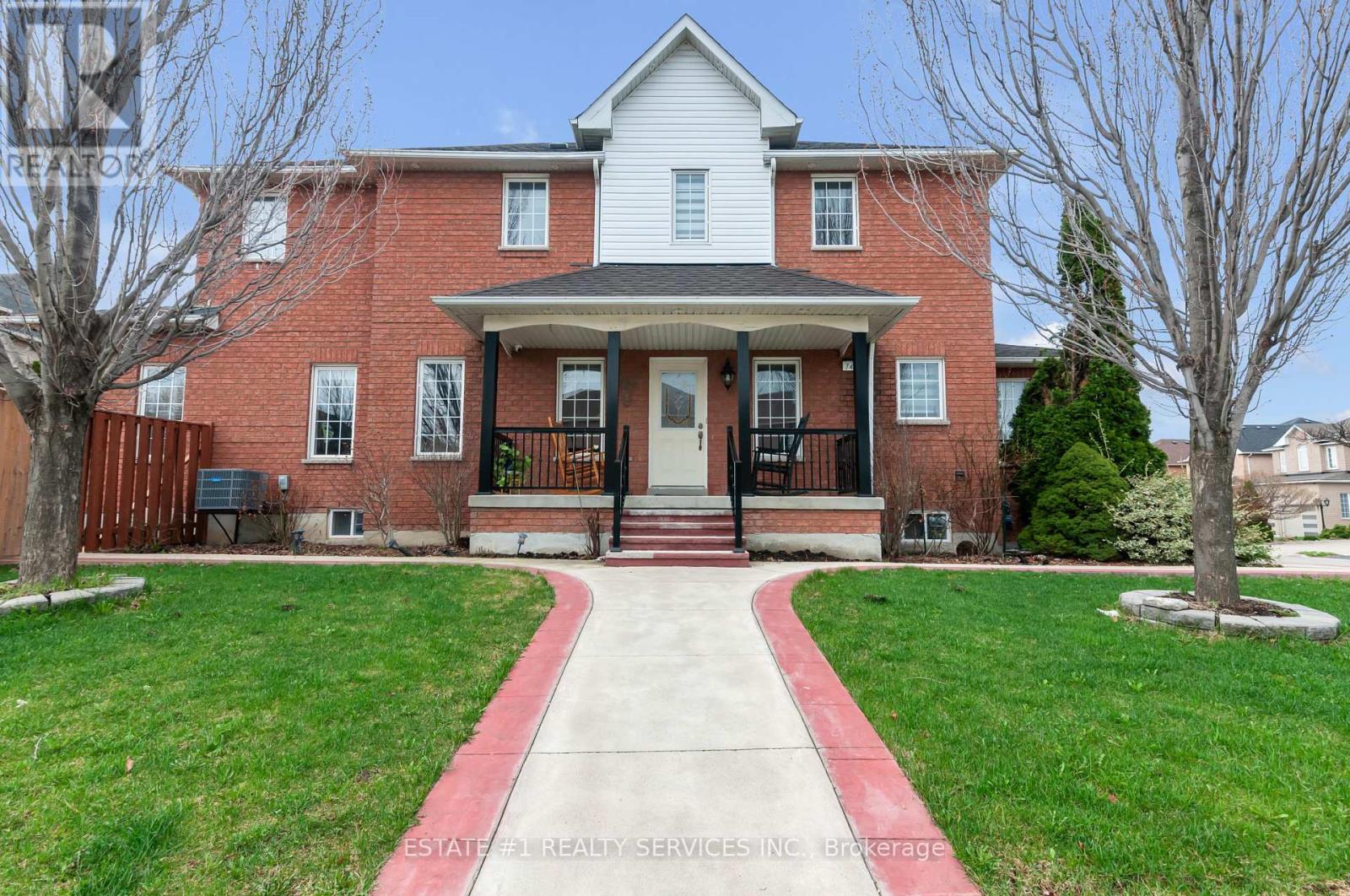 7448 Village Walk, Mississauga, Ontario  L5W 2V7 - Photo 5 - W12999574