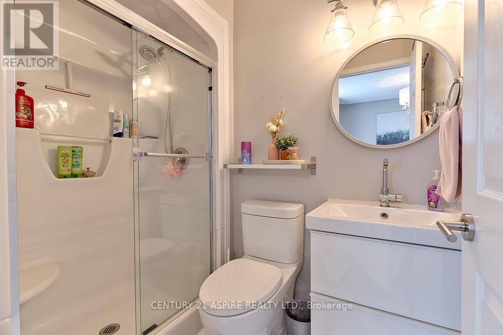 32 Bayshore Drive, Petawawa, Ontario  K8H 3R7 - Photo 24 - X12978944