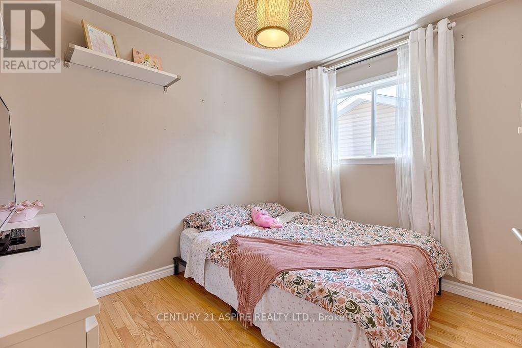 32 Bayshore Drive, Petawawa, Ontario  K8H 3R7 - Photo 26 - X12978944