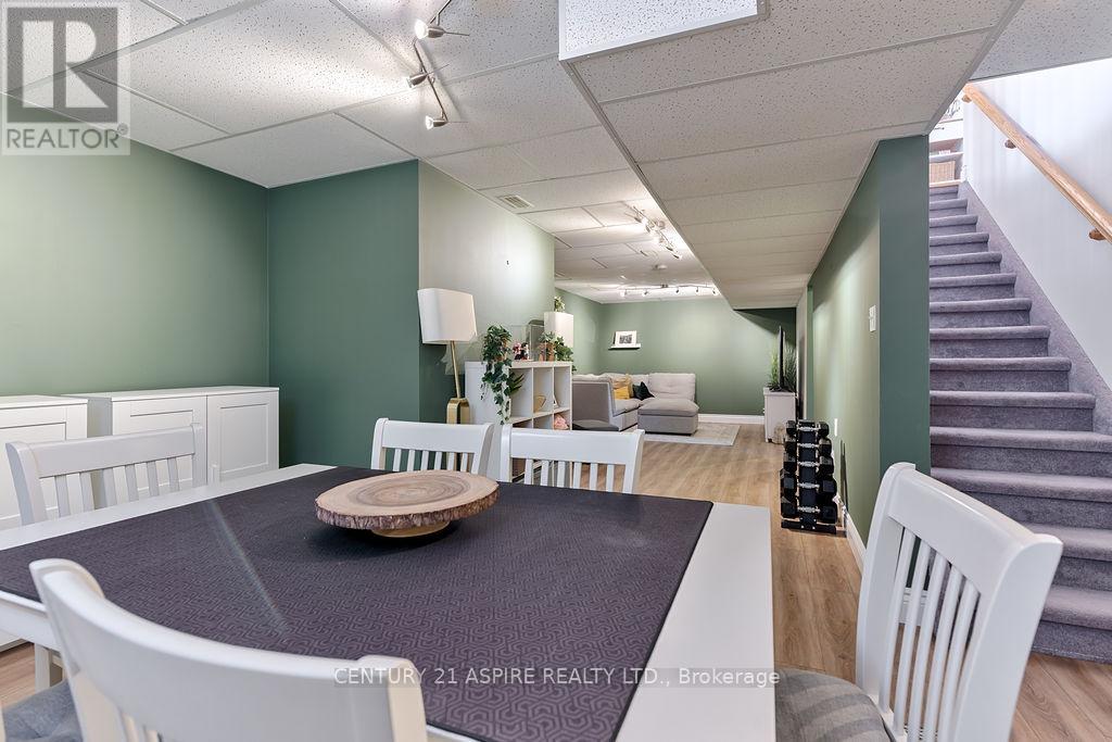 32 Bayshore Drive, Petawawa, Ontario  K8H 3R7 - Photo 29 - X12978944