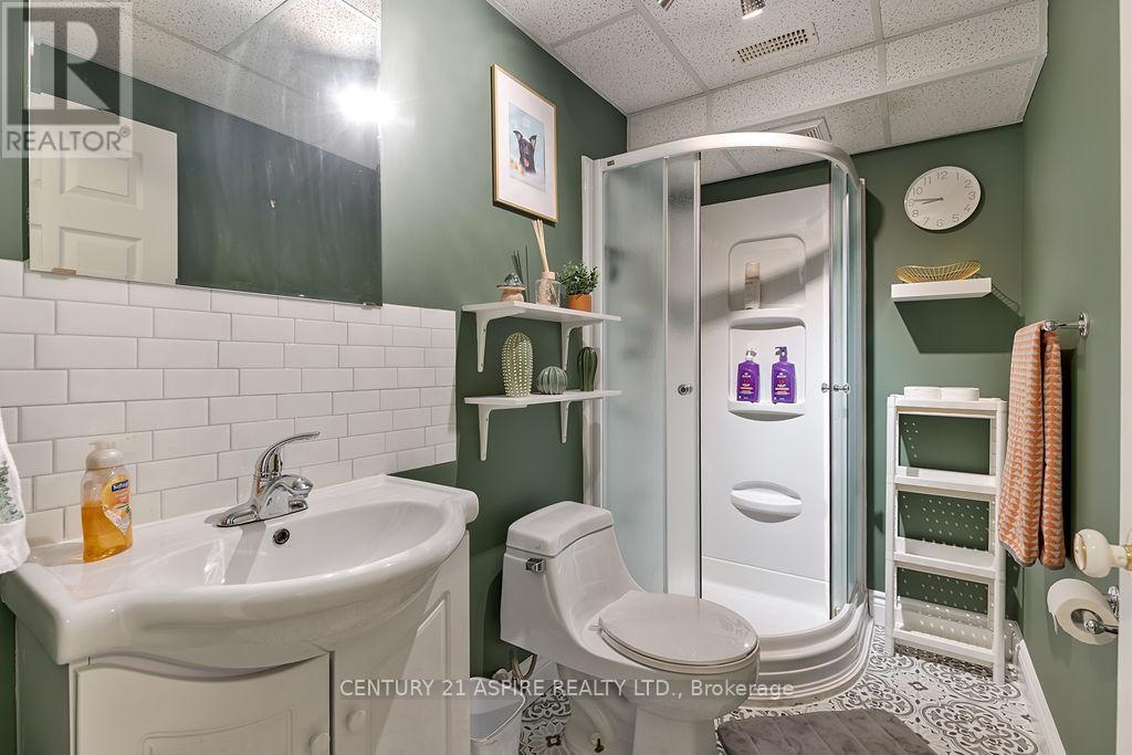 32 Bayshore Drive, Petawawa, Ontario  K8H 3R7 - Photo 36 - X12978944