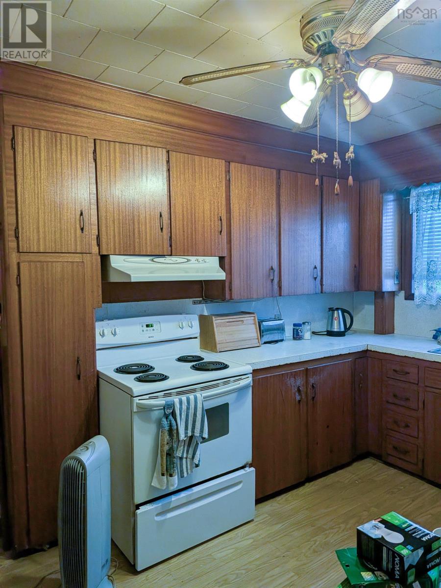 5655 Macara Street N, Halifax, Nova Scotia  B3K 1W3 - Photo 9 - 202607170