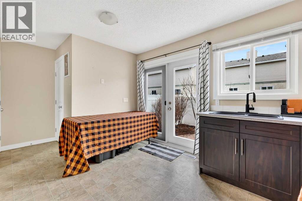 230 Deerpoint Lane Se, Calgary, Alberta  T2J 6M7 - Photo 9 - A2300887