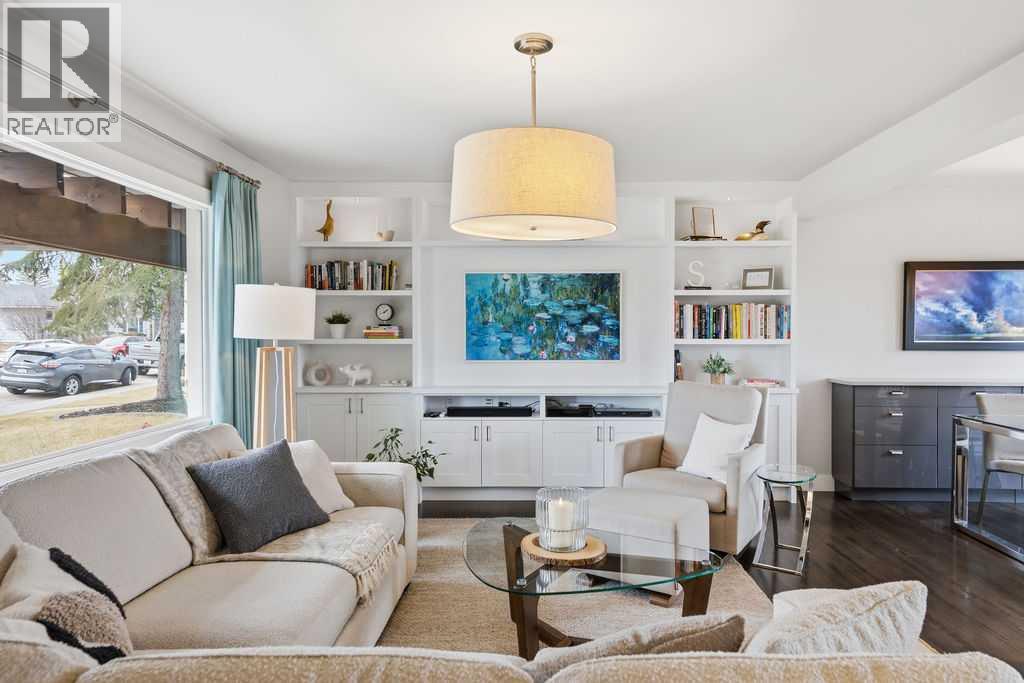 86 Warwick Drive SW, Calgary, Alberta  T3C 2R6 - Photo 4 - A2302230