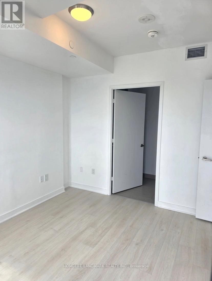 5607 - 3900 Confederation Parkway, Mississauga, Ontario  M5B 0M3 - Photo 13 - W13017830