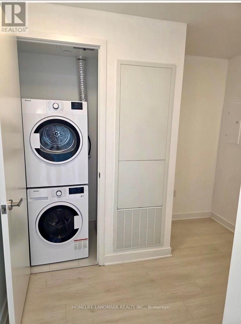 5607 - 3900 Confederation Parkway, Mississauga, Ontario  M5B 0M3 - Photo 15 - W13017830