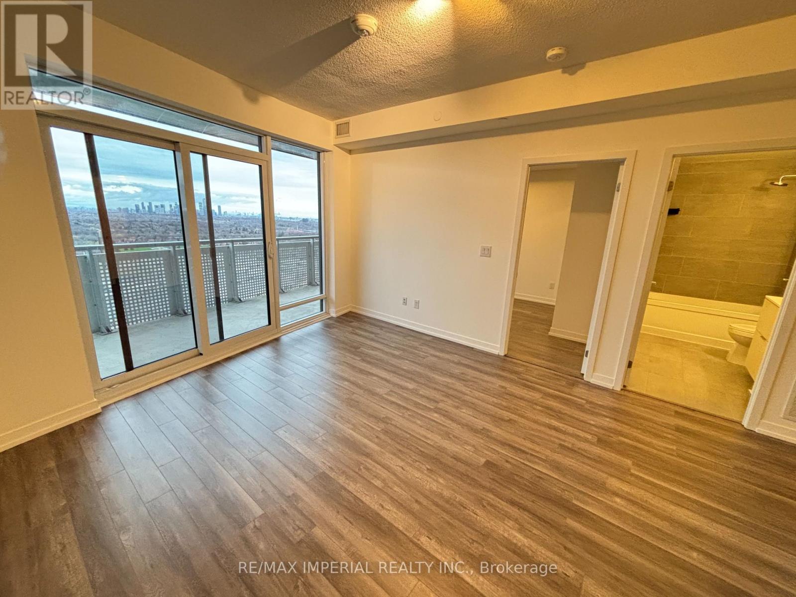 1607 - 2520 Eglinton Avenue W, Mississauga, Ontario  L5M 0Y2 - Photo 11 - W13017846