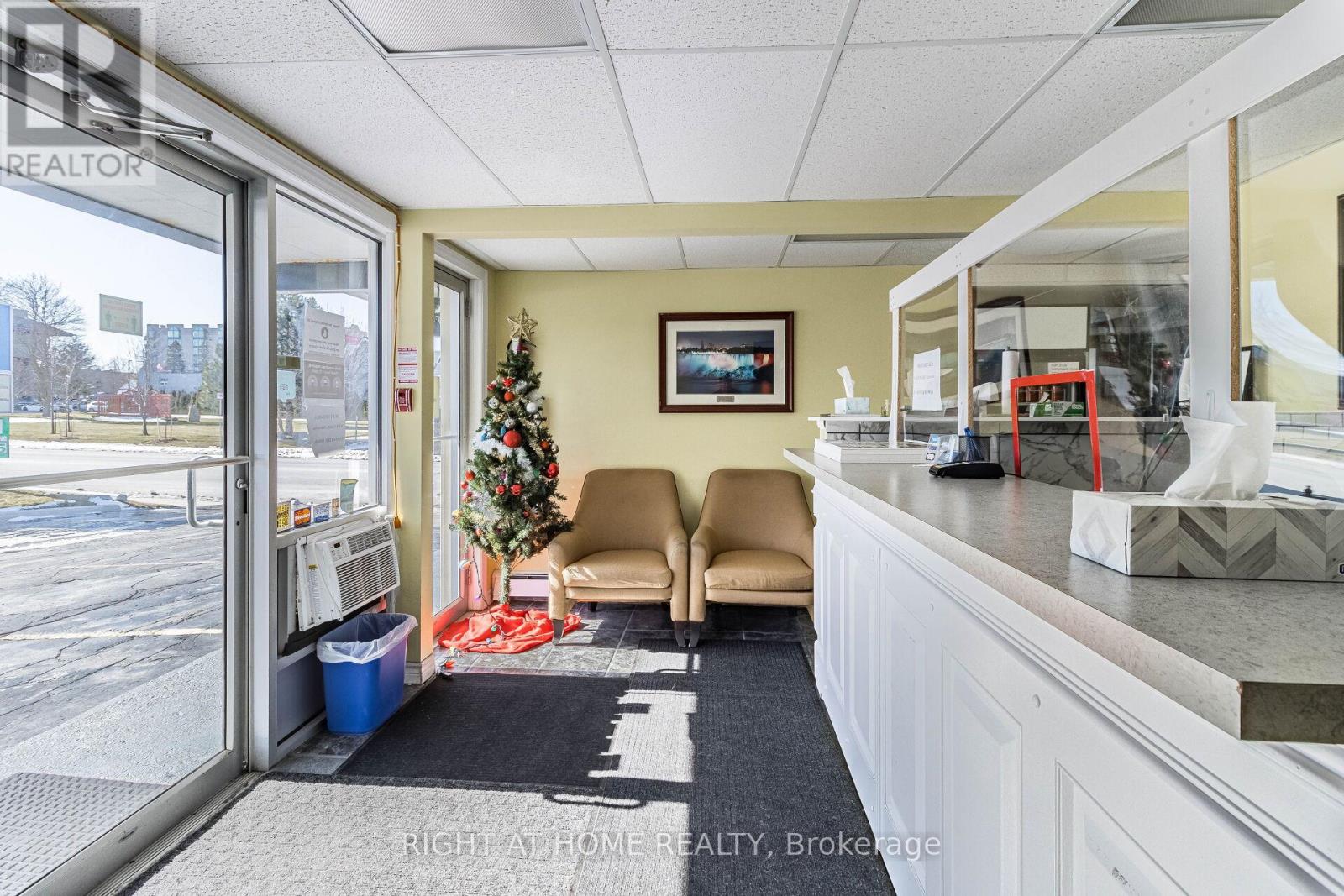 5958 FALLSVIEW BOULEVARD, Niagara Falls, Ontario