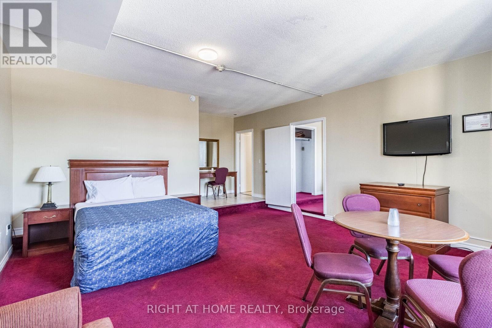 5958 Fallsview Boulevard, Niagara Falls (Clifton Hill), Ontario  L2G 3V5 - Photo 25 - X13003312