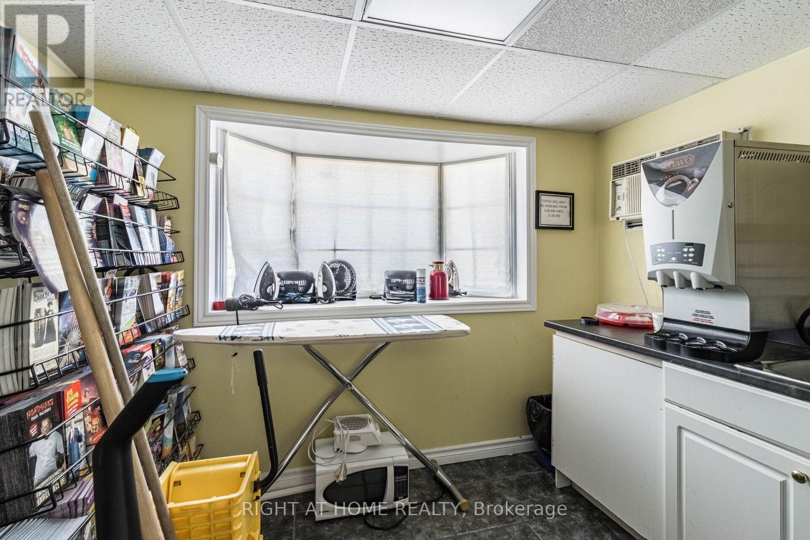 5958 Fallsview Boulevard, Niagara Falls (Clifton Hill), Ontario  L2G 3V5 - Photo 30 - X13003312
