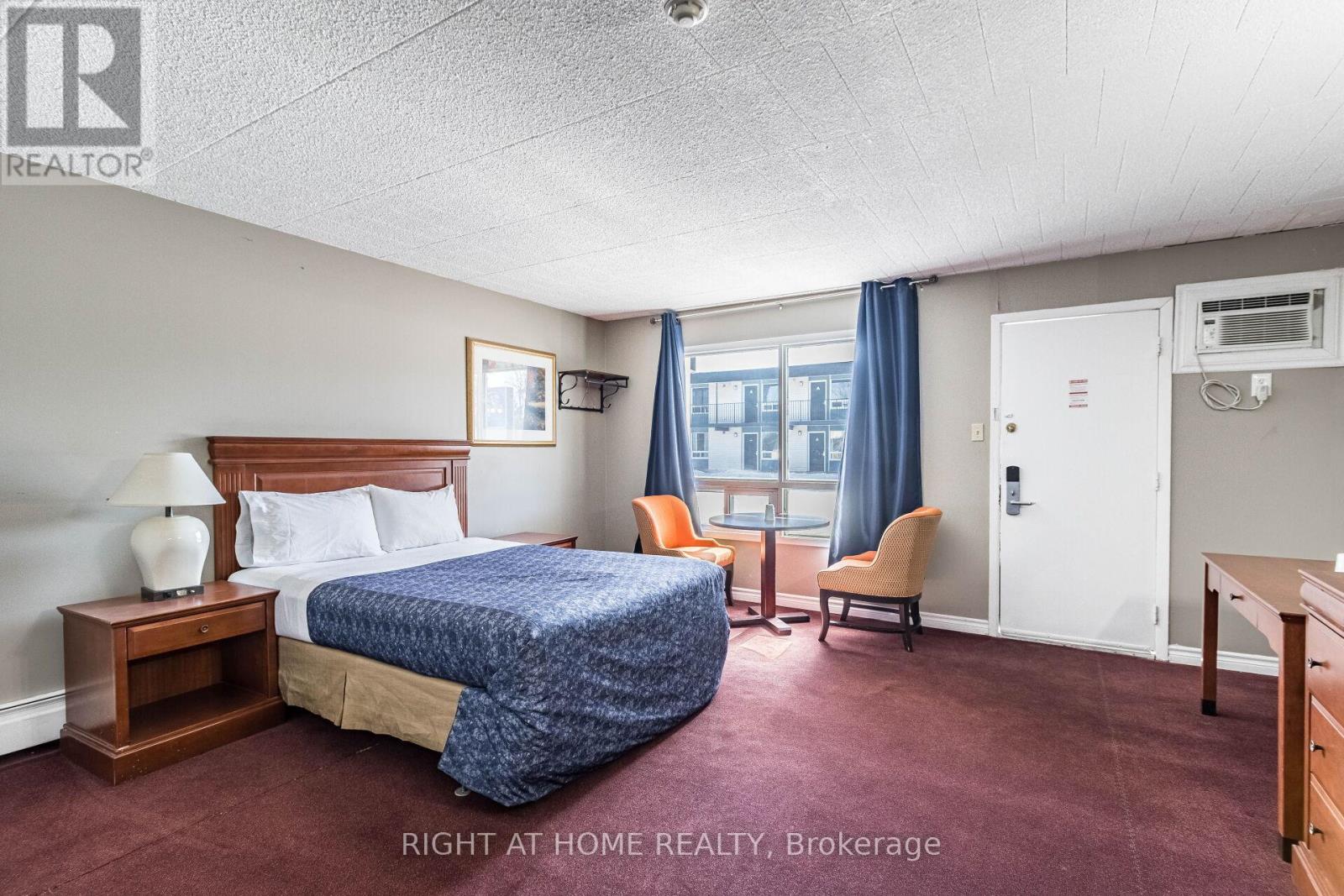 5958 Fallsview Boulevard, Niagara Falls (Clifton Hill), Ontario  L2G 3V5 - Photo 39 - X13003312