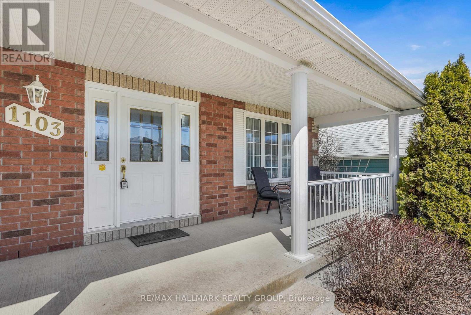 1103 Des Pins Avenue, Clarence-Rockland, Ontario  K4K 1R1 - Photo 6 - X12985620