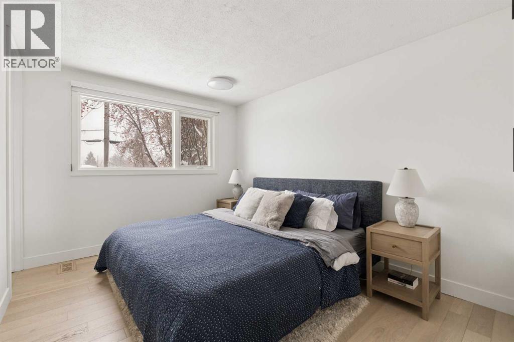 2735 Lionel Crescent Sw, Calgary, Alberta  T3E 6B1 - Photo 22 - A2300312