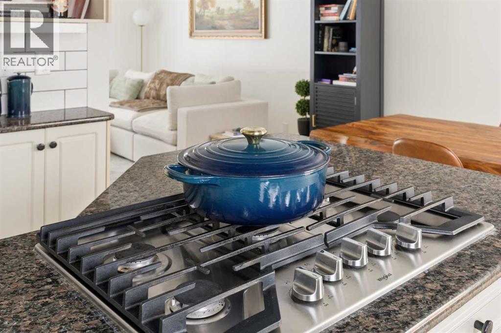 2735 Lionel Crescent Sw, Calgary, Alberta  T3E 6B1 - Photo 18 - A2300312