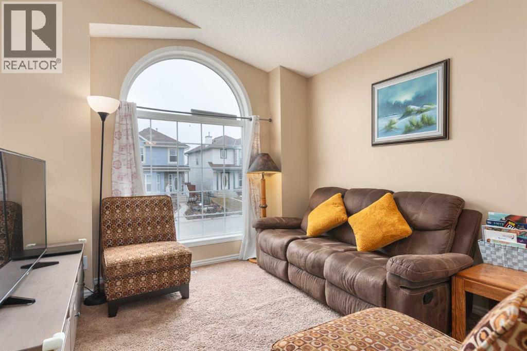 135 Covewood Close NE, Calgary, Alberta  T3K 4Z8 - Photo 3 - A2301463