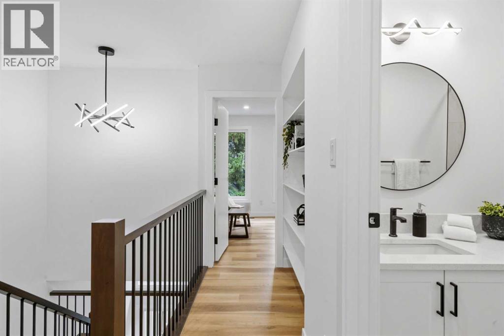 20 Point Mckay Court Nw, Calgary, Alberta  T3B 5B7 - Photo 14 - A2301822